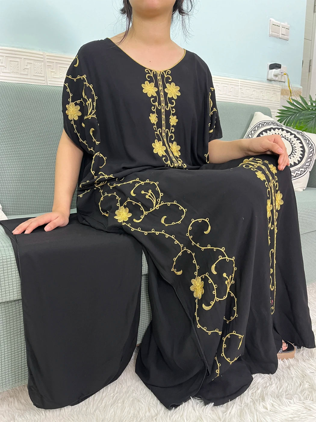 Muslim Traditional Appliques Abayas For Women Solid Color Maxi Femme Robe African Jalabiyat Ramadan Islam Dresses With Headscarf