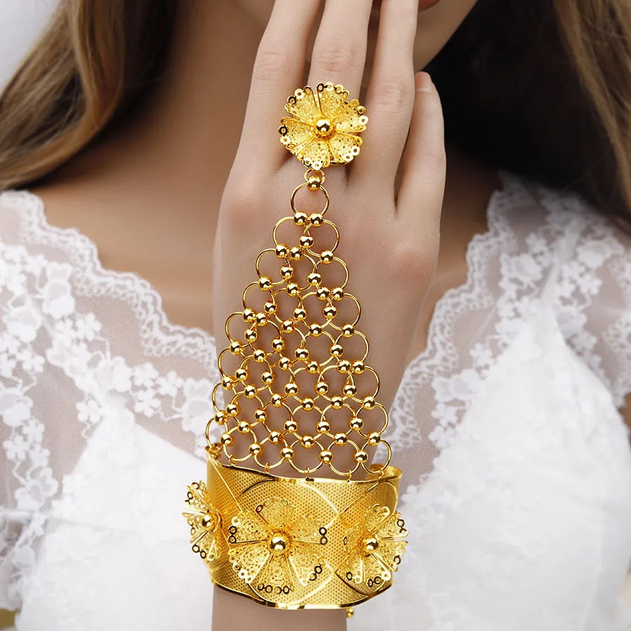 Dubai Gold Color Bangles With Ring For Women Indian Bracelet Jewelery Arabic Wedding Party Banquet integrated bracelet and ring