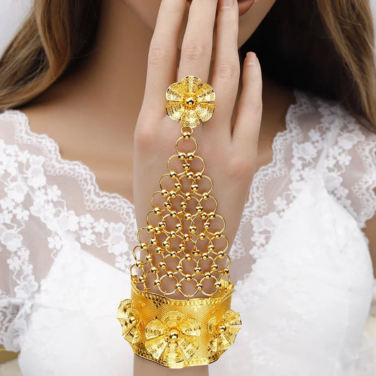 Dubai Gold Color Bangles With Ring For Women Indian Bracelet Jewelery Arabic Wedding Party Banquet integrated bracelet and ring