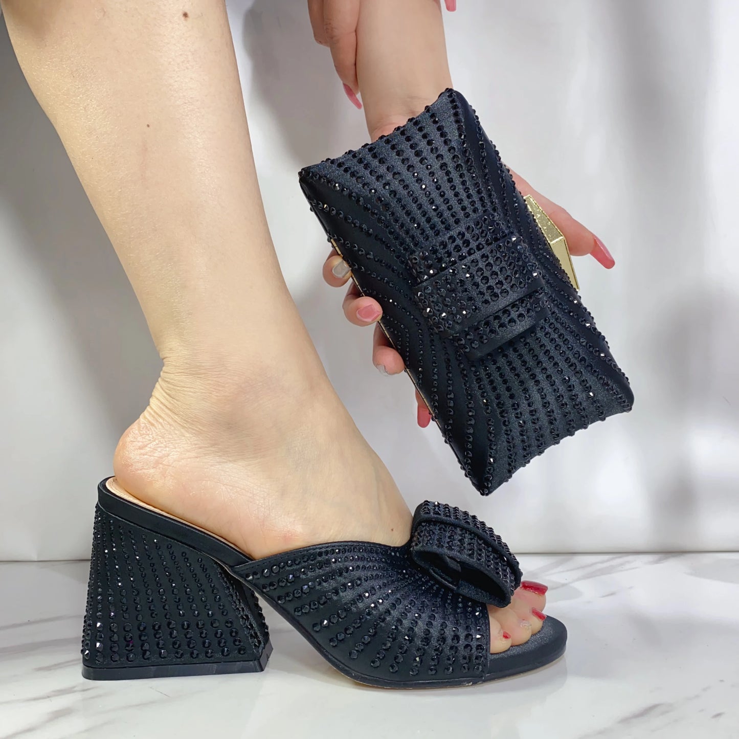 2024 New fashionable Designed Soild Color Elegant Shoe Bag Classic Style African Women's Round Toe High Heels For Wedding Party